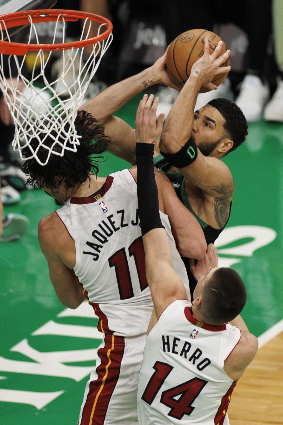 pm体育官网包含从赛后迈阿密热火队长鼓劲到莎拉波娃在美国队比赛中晋级，赛后国际米兰队长鼓劲的词条